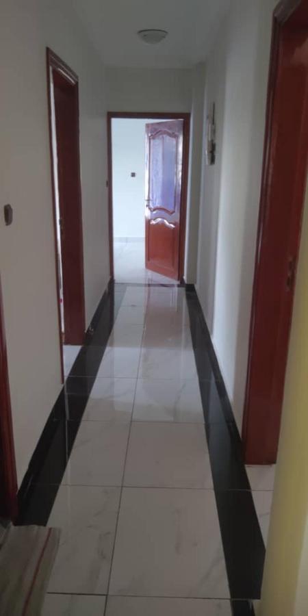 Studios-Appartements Meubles Makepe Bm Douala Exterior photo